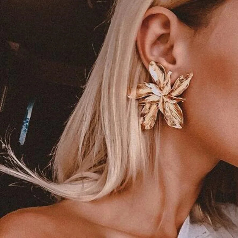 Rozy Flower Retro Earrings