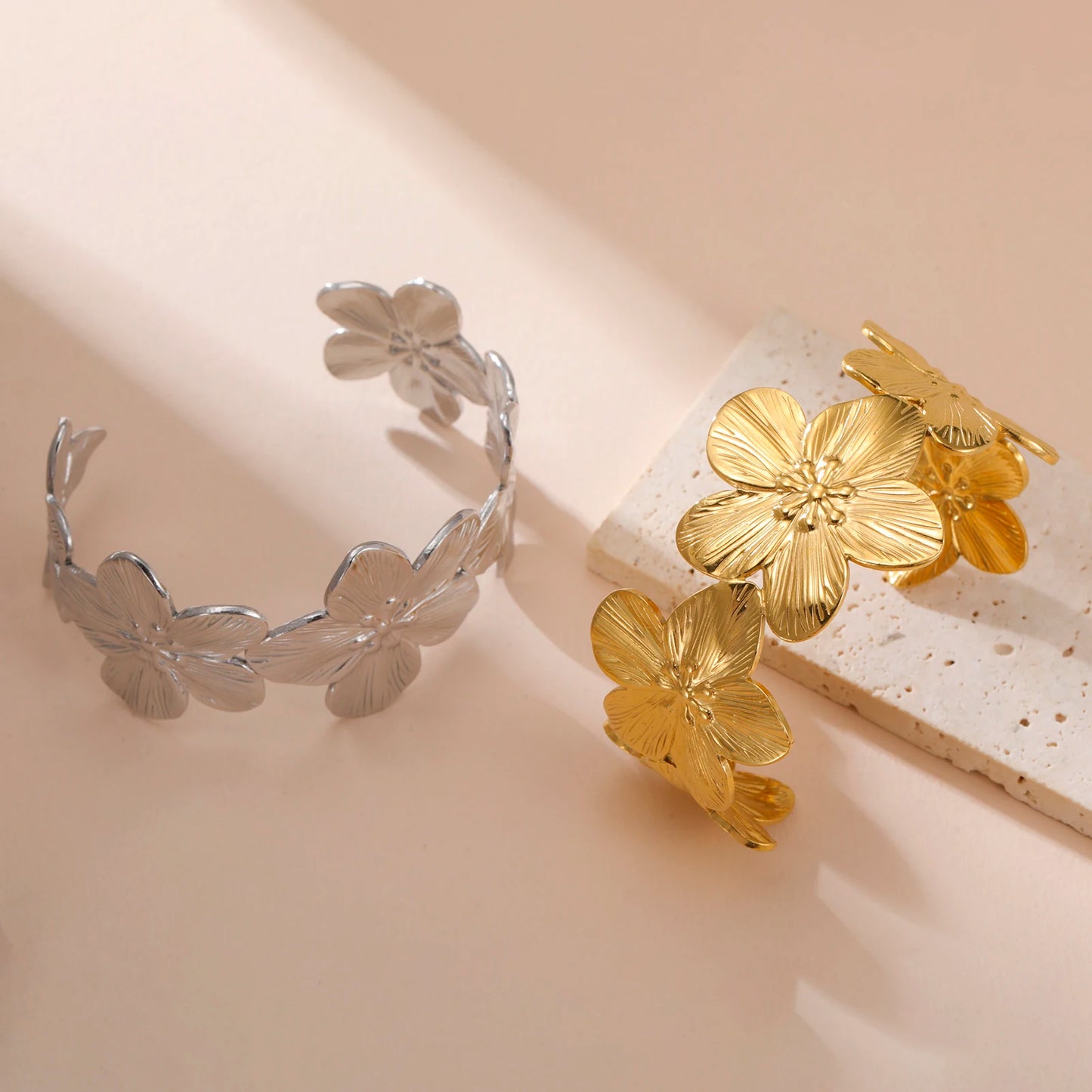 Big Flowers Cuff Bracelet