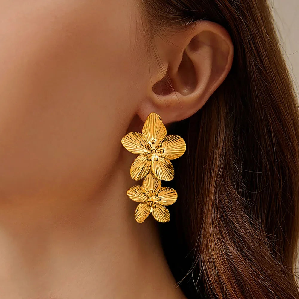 Big Flowers Cuff Bracelet
