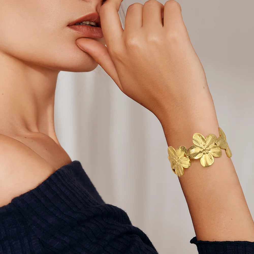Big Flowers Cuff Bracelet