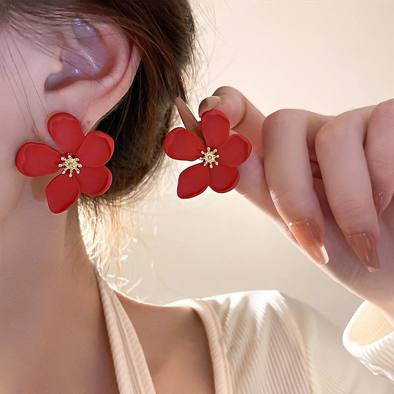 Rozy Flower Retro Earrings