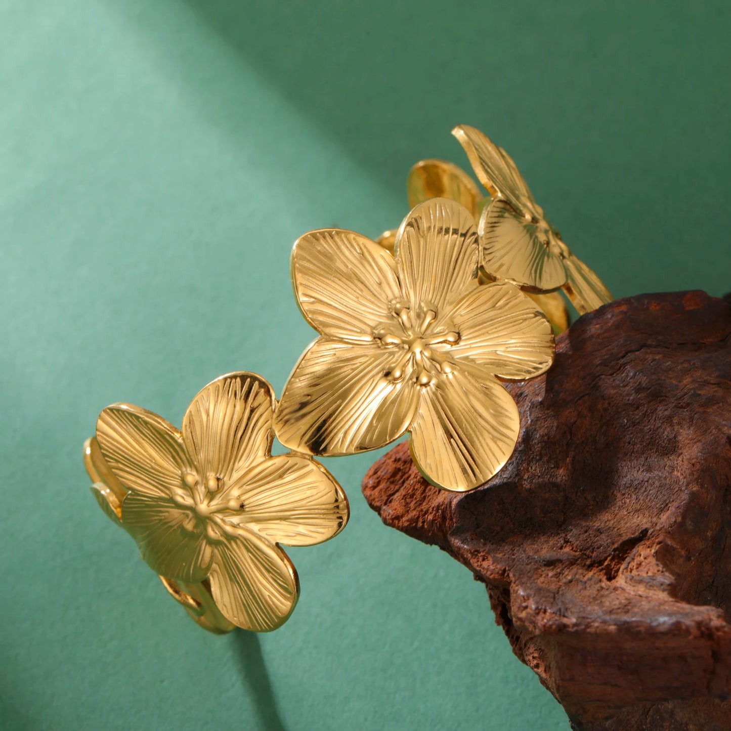 Big Flowers Cuff Bracelet