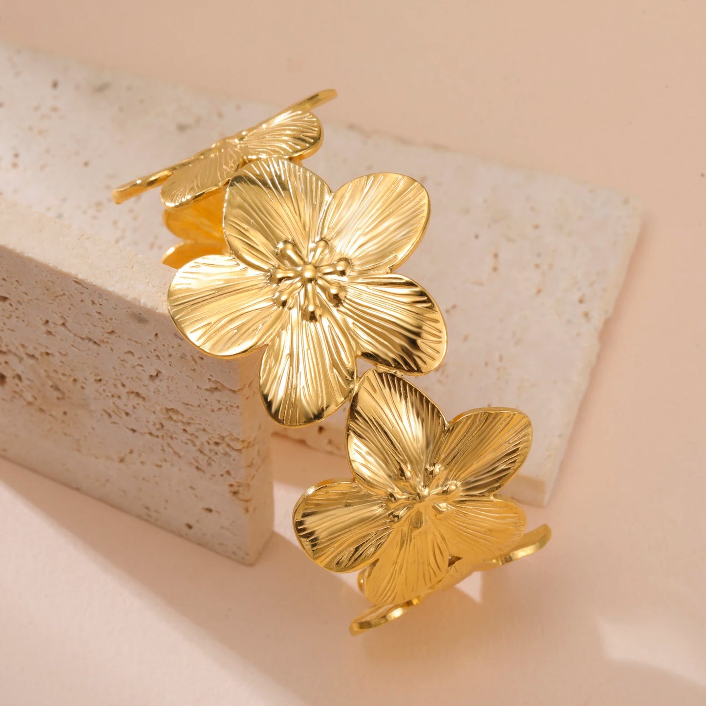 Big Flowers Cuff Bracelet